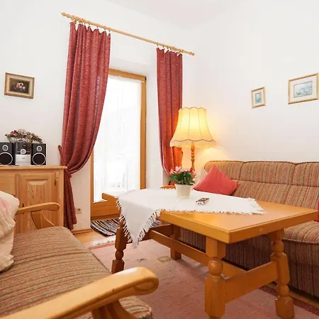 Haus Regner Szálloda Reit im Winkl